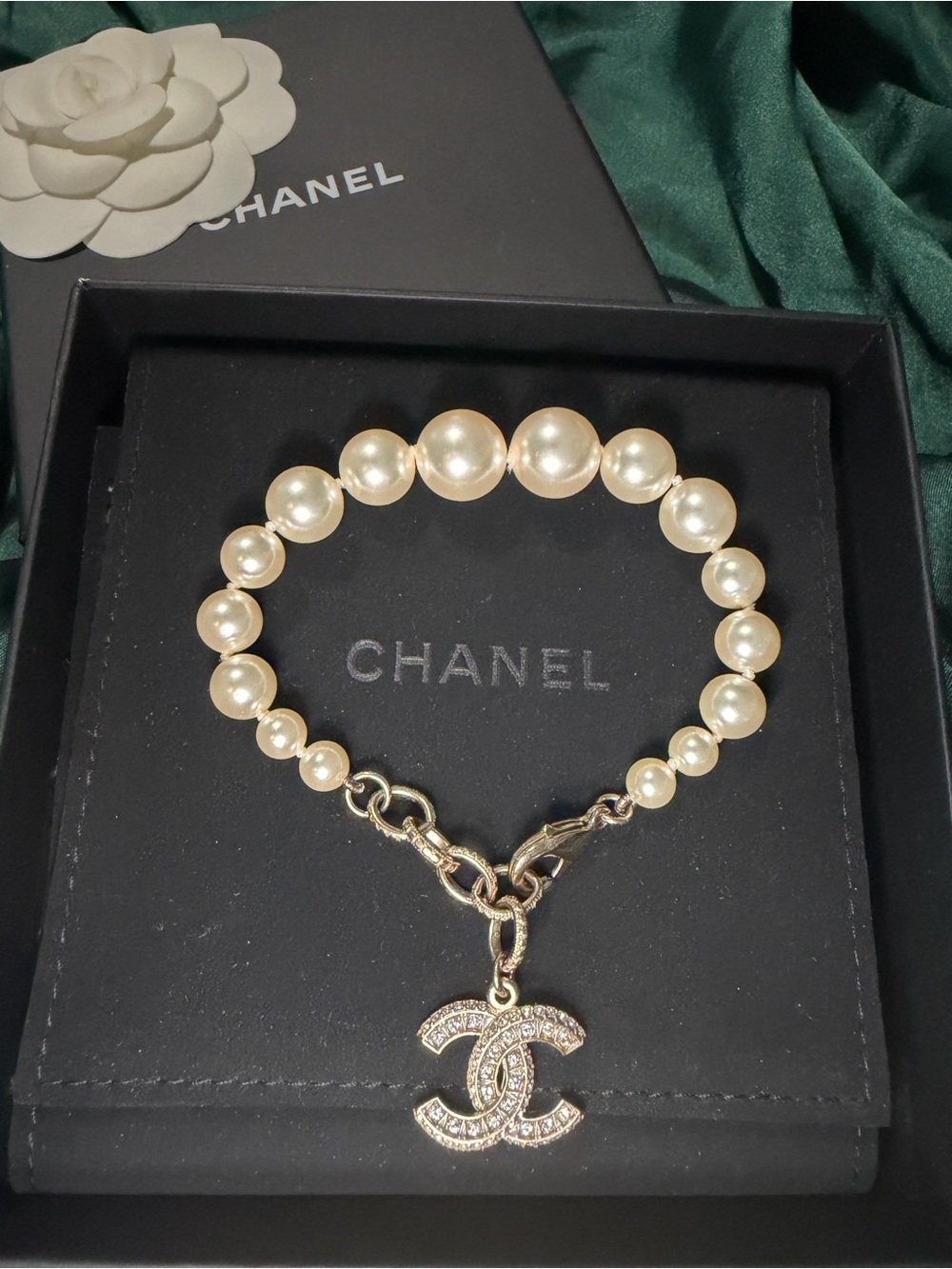 CHANEL Graduated Pearl Crystal CC Bracelet | Extremely Rare